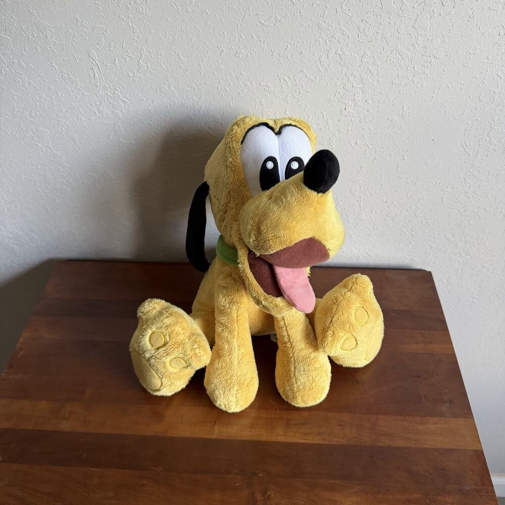 Disney Big Foot Pluto Plush Parks Exclusive Stuffed Animal 11” Soft Toy Kidcore